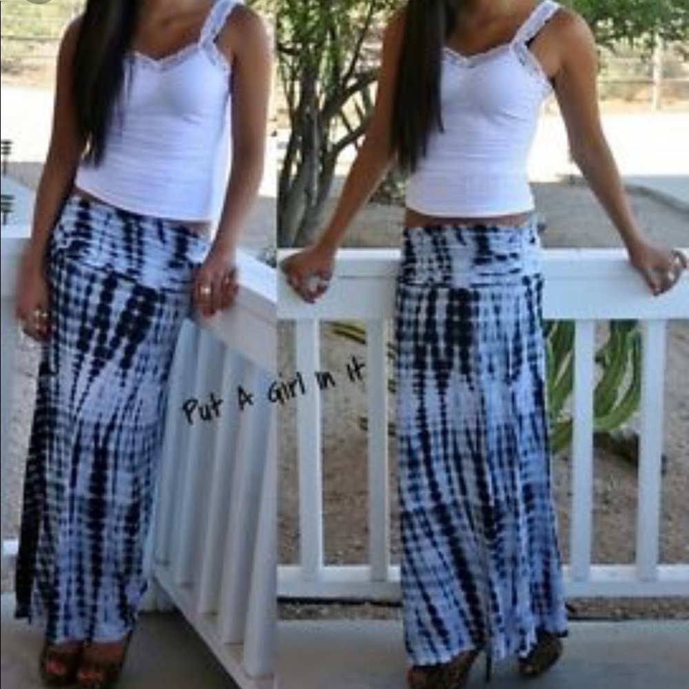 Black and blue maxi skirt